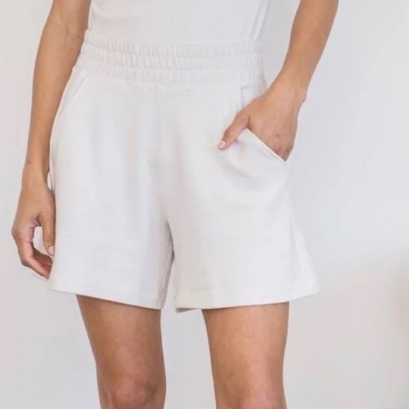 AYR The TV Short - Pima Cotton Fleece / Modal Lounge Shorts in Seashell Size XS - Picture 2 of 10